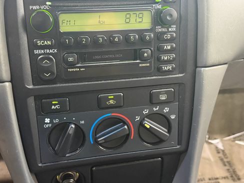 Used 2000 Toyota Camry CE w/ Value Pkg 1 FWD image 26