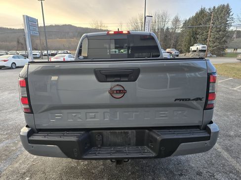 Used 2023 Nissan Frontier PRO-4X w/ Pro-4X Premium Package image 4
