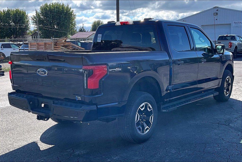 Used 2022 Ford F150 Lightning XLT w/ Max Trailer Tow Package AWD/4WD image 9