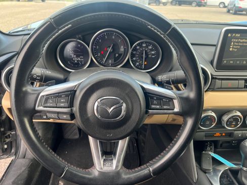 Used 2016 MAZDA MX-5 Miata Grand Touring image 9