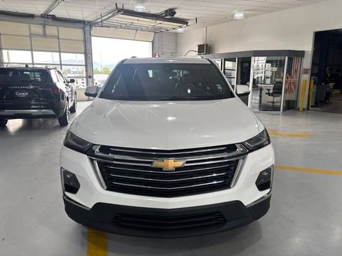 Used 2023 Chevrolet Traverse LT AWD/4WD image 3