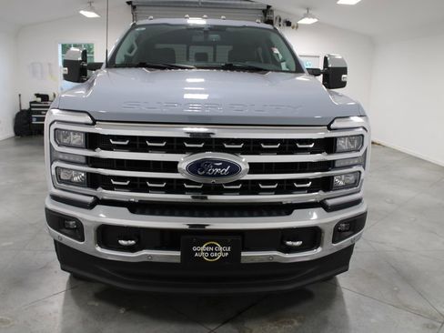 Used 2024 Ford F250 Lariat w/ Lariat Ultimate Package AWD/4WD image 3
