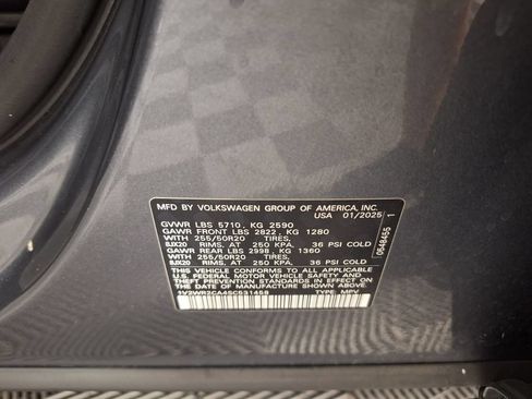 Used 2025 Volkswagen Atlas SE FWD image 34