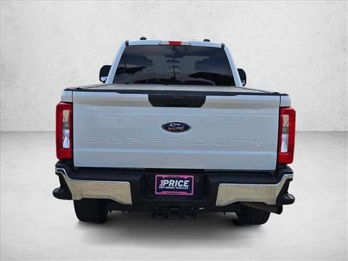 Certified 2023 Ford F250 XL w/ FX4 Off-Road Package AWD/4WD image 7