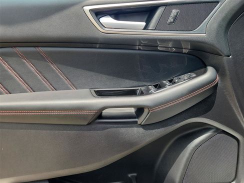 Used 2020 Ford Edge ST-Line FWD image 21