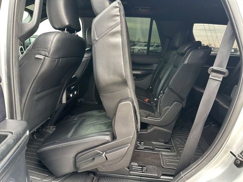 Used 2020 Ford Expedition XLT w/ Equipment Group 201A image 38