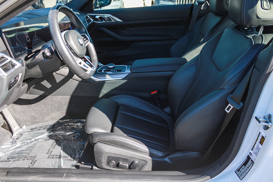 Used 2026 BMW 430i Coupe w/ M Sport Package RWD image 17
