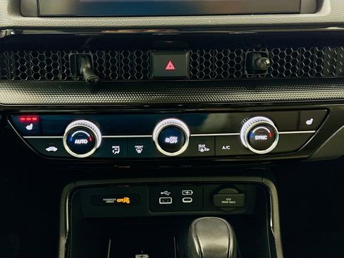 Used 2023 Honda CR-V EX-L image 16