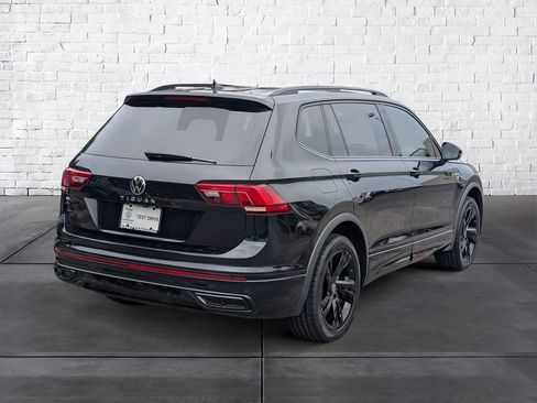 Used 2023 Volkswagen Tiguan SE R-Line FWD image 7