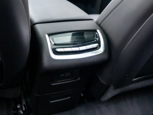 Used 2024 Cadillac XT6 Premium Luxury w/ Technology Package AWD/4WD image 20