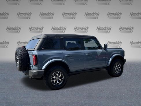 Used 2023 Ford Bronco Outer Banks image 9