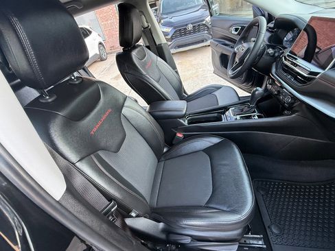 Used 2022 Jeep Compass Trailhawk image 16