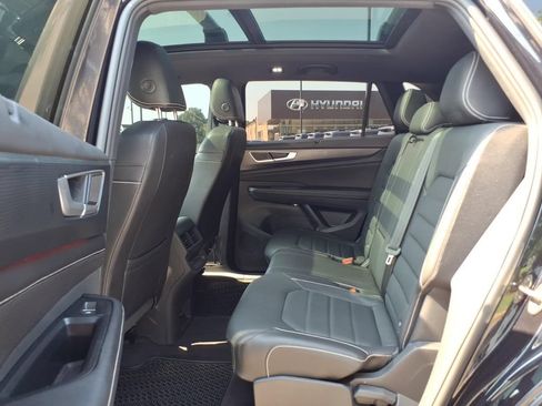 Used 2024 Volkswagen Atlas Cross Sport SEL R-Line AWD/4WD image 11