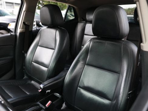 Used 2019 Buick Encore Essence FWD image 23