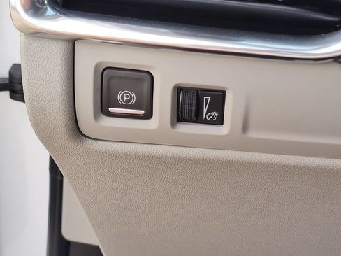 Used 2020 Cadillac XT4 Luxury FWD image 23