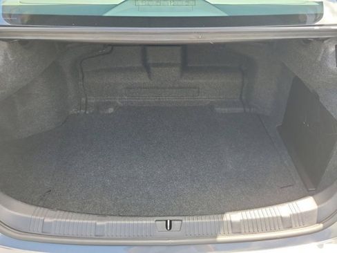 Used 2016 Toyota Avalon Limited image 13
