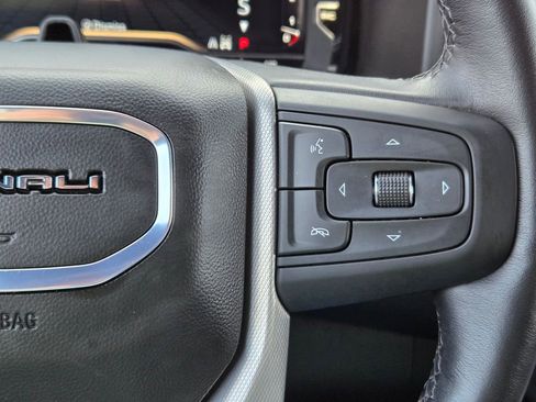 Used 2024 GMC Yukon XL Denali w/ Advanced Technology Package image 24