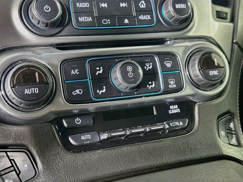 Used 2018 Chevrolet Tahoe Premier RWD image 24