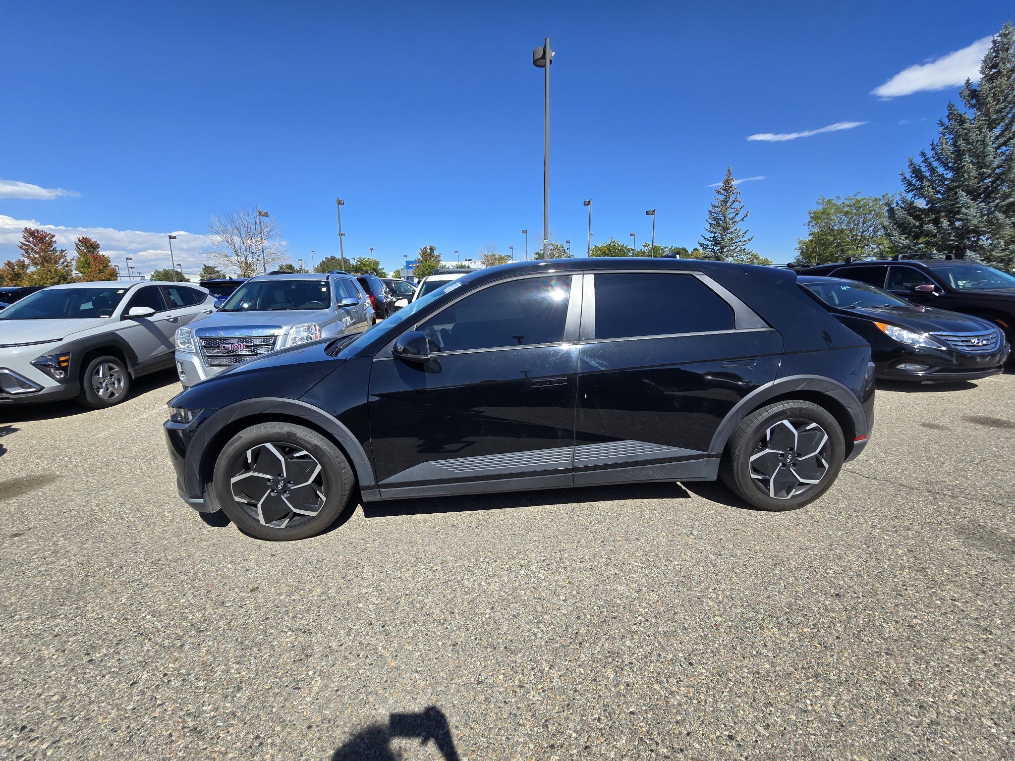 Used 2024 Hyundai Ioniq 5 SEL AWD/4WD image 2