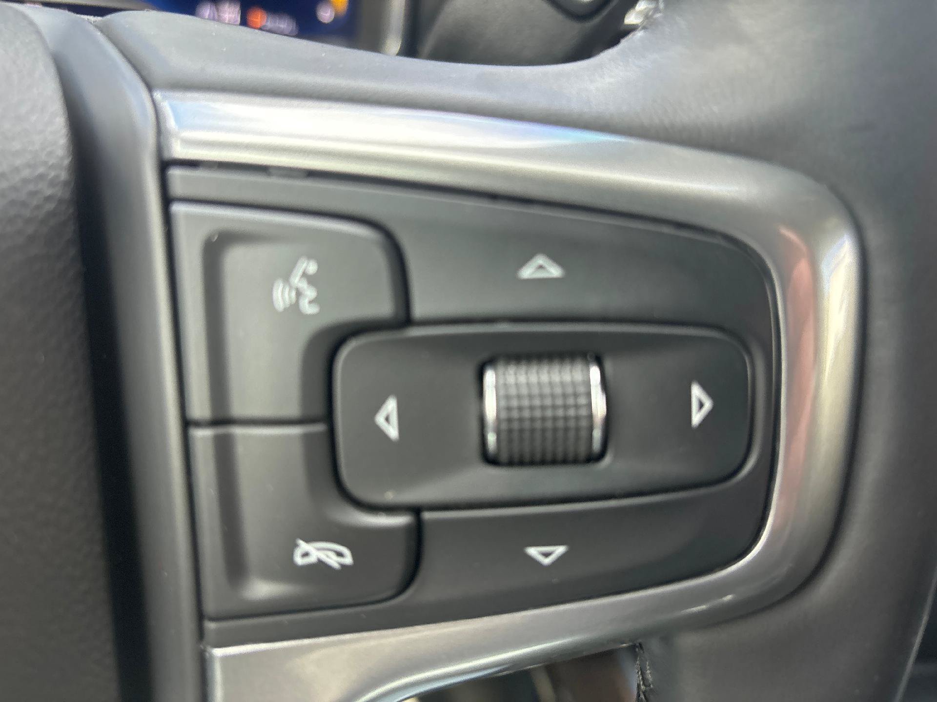 Used 2025 Chevrolet Silverado 2500 LT w/ Safety Package AWD/4WD image 14