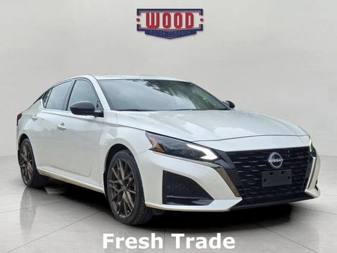 Used 2025 Nissan Altima 2.5 SR FWD image 1