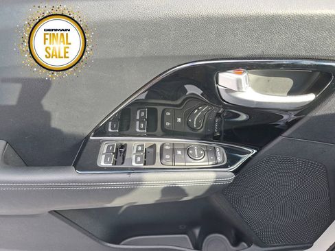 Certified 2020 Kia Niro EX w/ Cold Weather Package image 23