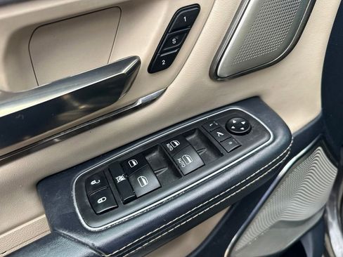 Used 2019 RAM 1500 Limited AWD/4WD image 15