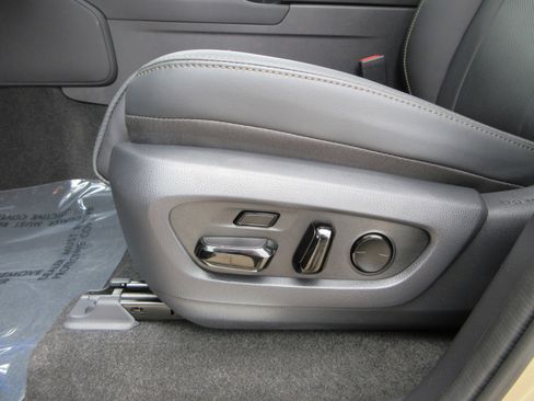 Used 2026 Lexus GX 550 w/ Accessory Package (CT) image 34