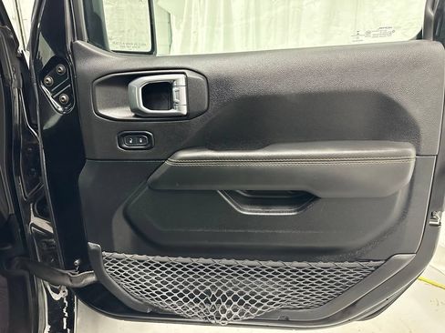 Used 2021 Jeep Wrangler Unlimited Sahara AWD/4WD image 58