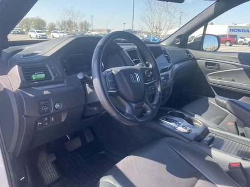 Used 2023 Honda Passport EX-L image 11