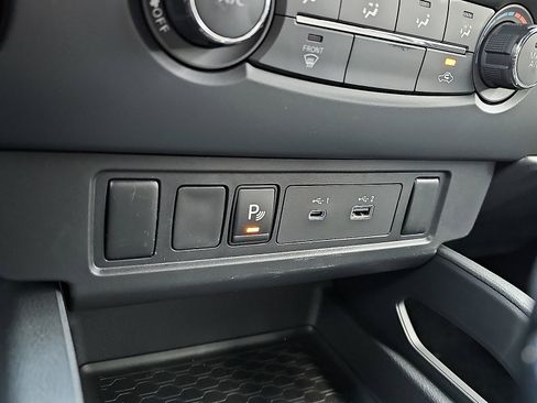 New 2026 Nissan Frontier SV w/ Tow Package AWD/4WD image 15