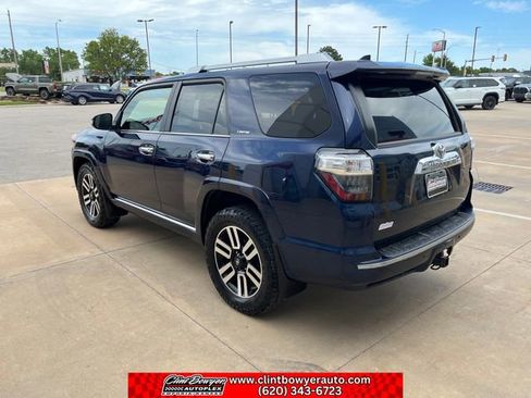 Used 2024 Toyota 4Runner Limited AWD/4WD image 3