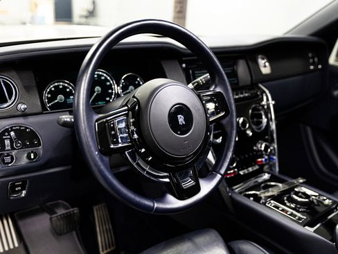 Used 2020 Rolls-Royce Cullinan image 22