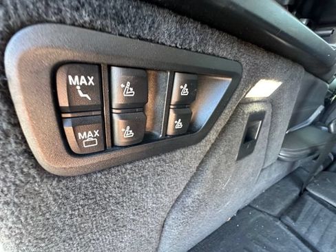 Used 2023 BMW X7 xDrive40i w/ Premium Package AWD/4WD image 10