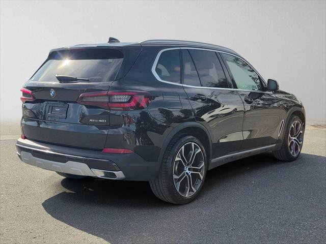 Used 2023 BMW X5 xDrive40i AWD/4WD image 3