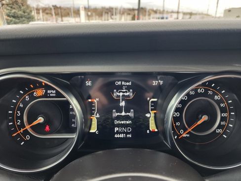 Used 2022 Jeep Wrangler Unlimited Sahara w/ LED Lighting Group image 20