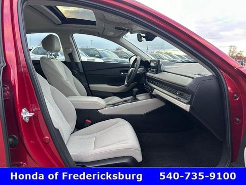 Certified 2023 Honda Accord EX image 35