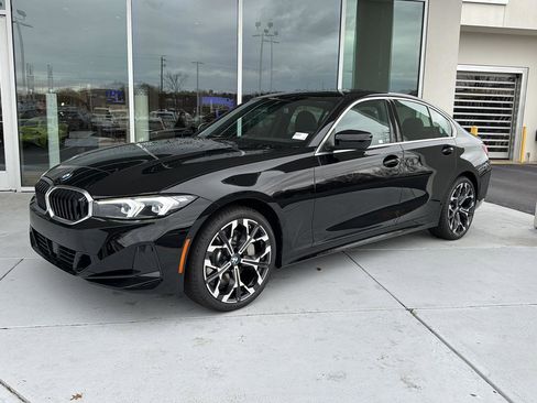 New 2026 BMW 330i xDrive Sedan w/ Premium Package image 2