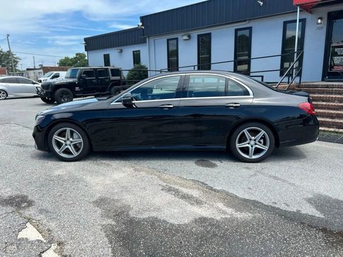 Used 2017 Mercedes-Benz E 300 image 10