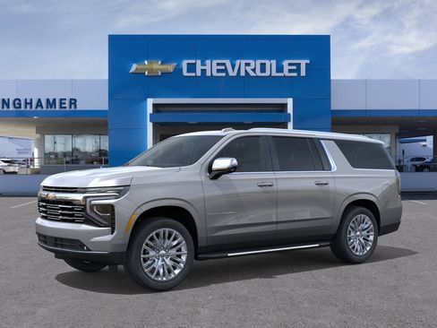 New 2026 Chevrolet Suburban Premier w/ Sun And Tow Package AWD/4WD image 28