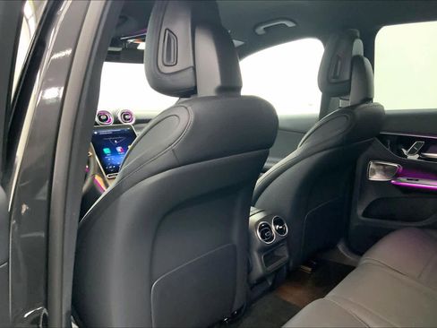Used 2026 Mercedes-Benz GLC 300 image 18