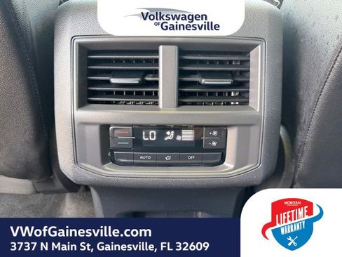 Certified 2023 Volkswagen Atlas SEL R-Line AWD/4WD image 14