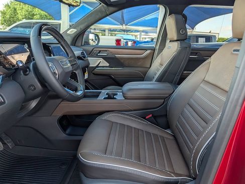 New 2026 GMC Acadia Denali Ultimate w/ LPO, Floor Liner Package AWD/4WD image 23
