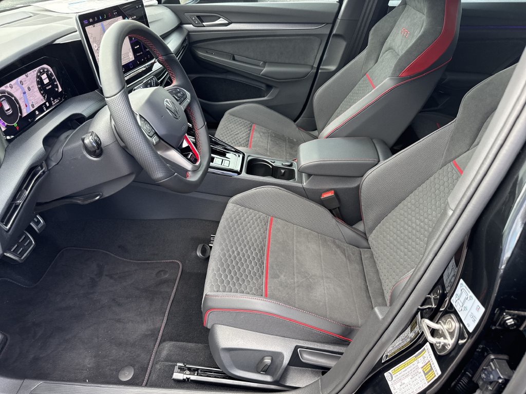 New 2026 Volkswagen GTI SE FWD image 12