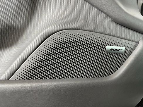 Used 2023 Porsche Taycan w/ Premium Package image 33