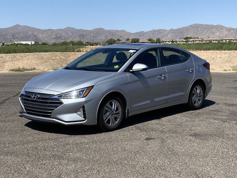 Used 2020 Hyundai Elantra Value Edition w/ Winter Weather Package FWD image 7