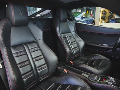 Used 2011 Ferrari 458 Italia Coupe image 30