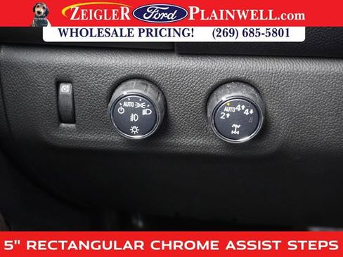 Used 2022 GMC Canyon Denali w/ Denali Black Edition Package image 22