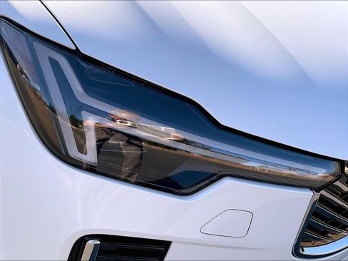 New 2026 Volvo XC90 B6 Ultra w/ Protection Package image 33