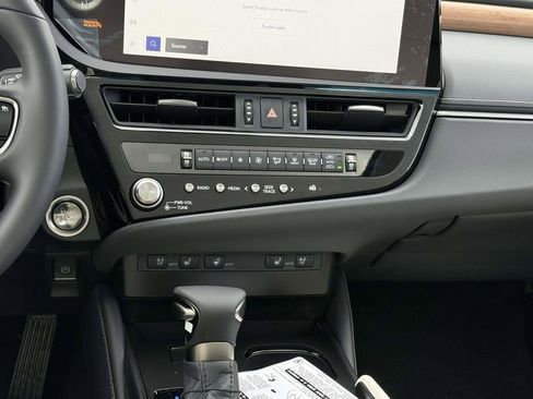 New 2025 Lexus ES 350 Premium image 14